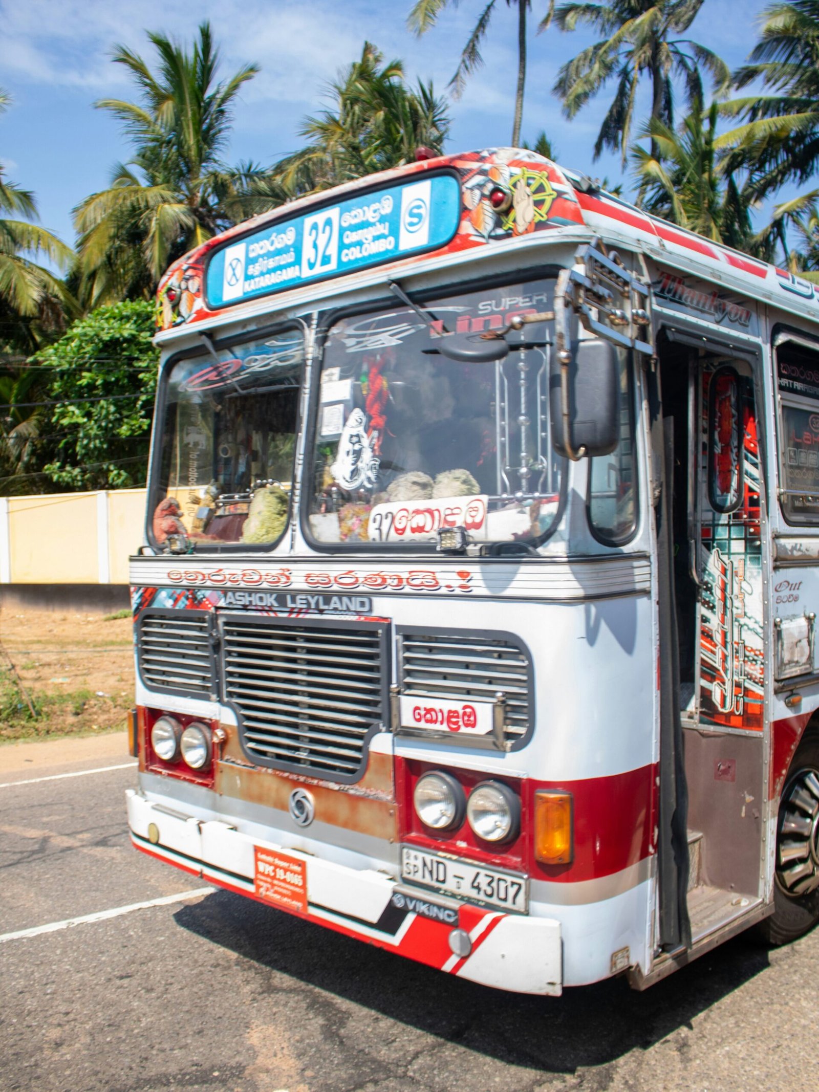 bus Sri Lanka